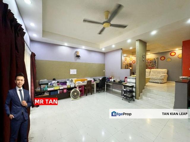 House for sale in Country Heights Damansara, Kuala Lumpur
