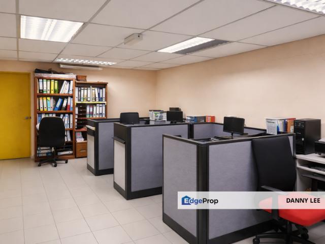 Warehouse for sale in Kajang, Langat