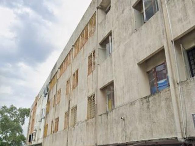 Shop for sale in Kajang, Langat