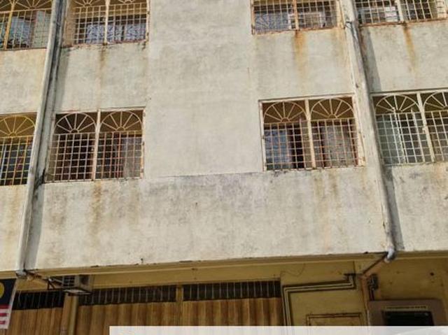 Shop for sale in Kajang, Langat