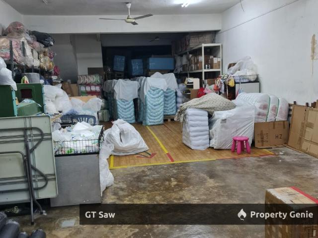 Shop for sale in Kajang, Langat