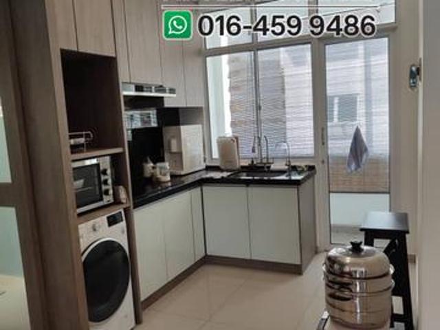 Townhouse for sale in Mukim 13, Georgetown