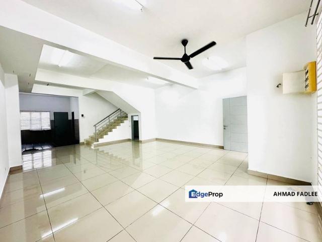 House for sale in Suria Warisan, Sepang