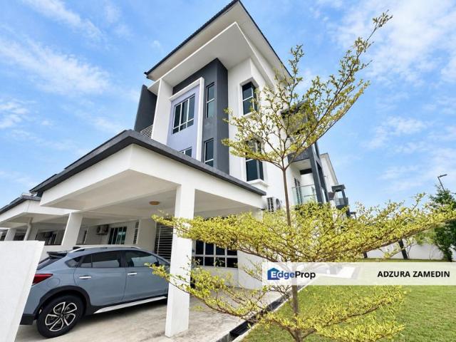 House for sale in Suria Warisan, Sepang