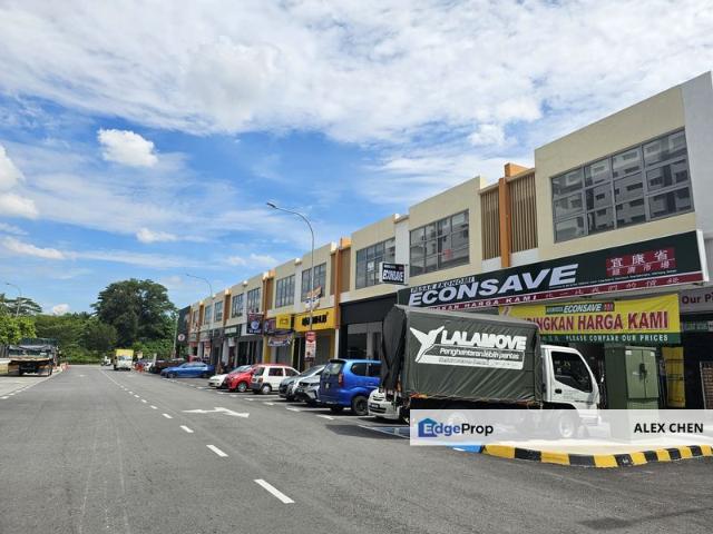 Shop for rent in Kajang, Langat