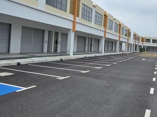 Shop for rent in Kajang, Langat