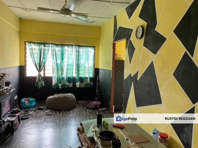Flat for sale in Kajang, Langat