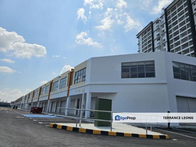 Shop for rent in Kajang, Langat