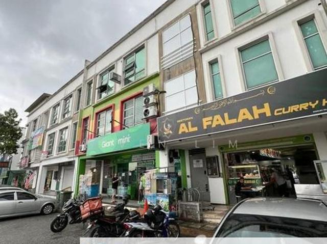 Shop for sale in Kajang, Langat