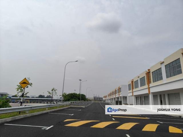Shop for rent in Kajang, Langat
