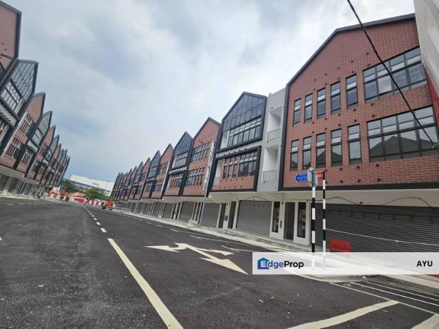 Shop for rent in Bukit Ledang, Johor