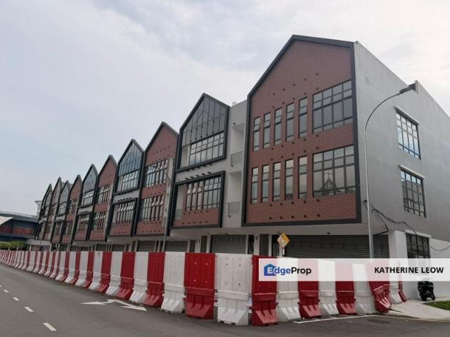 Shop for rent in Bukit Ledang, Johor