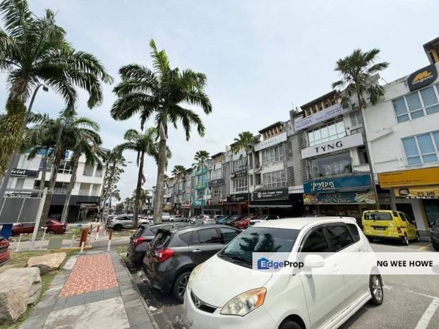 Shop for rent in Bukit Ledang, Johor