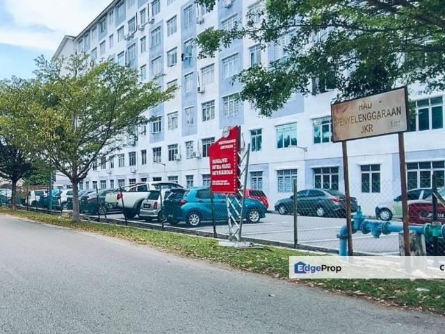 Condominium for sale in Malaka