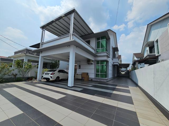 Residential House for sale in Malaka