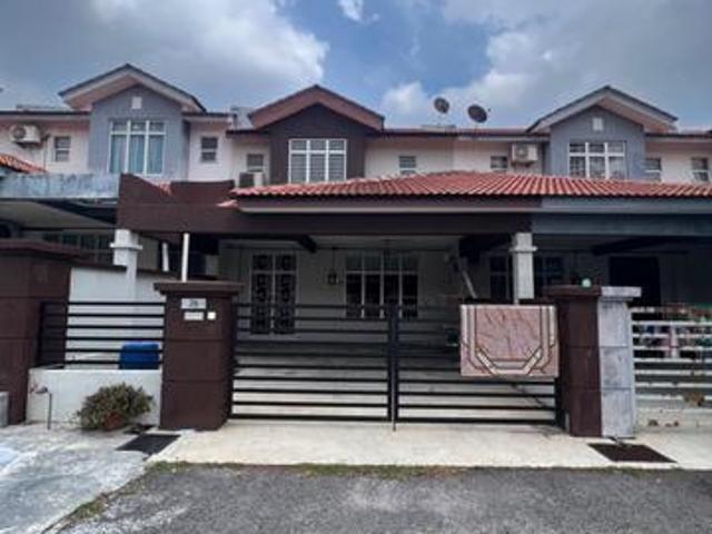 Terraced House for sale in Malaka