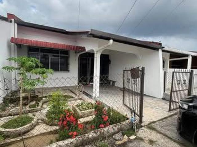 Terraced House for sale in Kuching, Bahagian Kuching