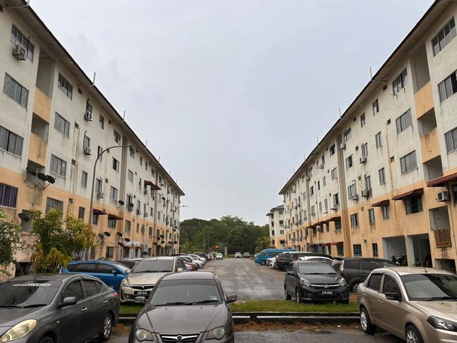 Flat for sale in Tampoi, Johor Bahru