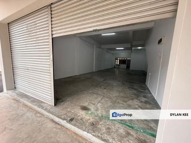 Shop for rent in Bukit Ledang, Johor