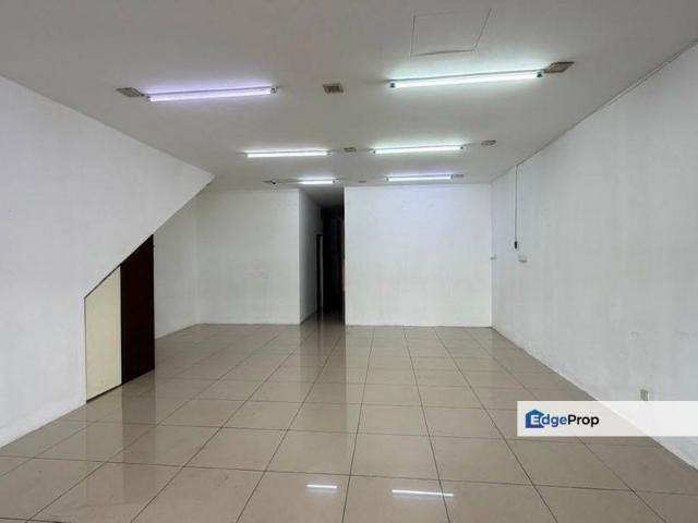 Shop for rent in Bukit Ledang, Johor