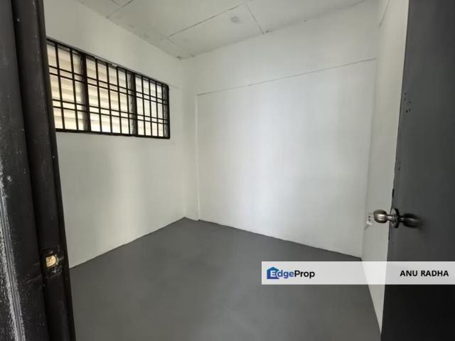 Flat for rent in Bukit Ledang, Johor