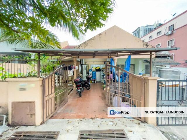 House for sale in Country Heights Damansara, Kuala Lumpur