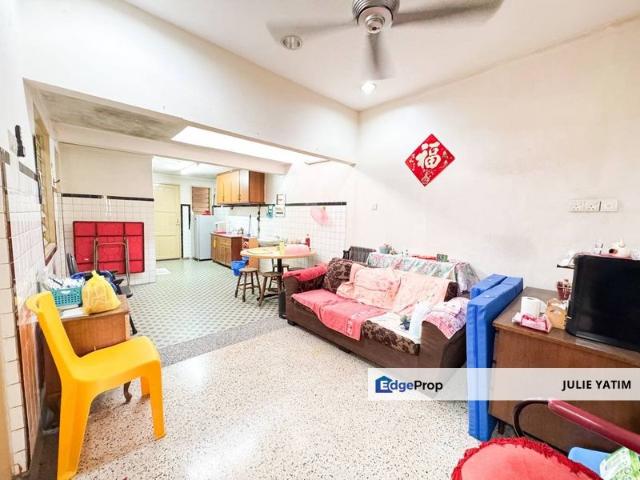 House for sale in Country Heights Damansara, Kuala Lumpur
