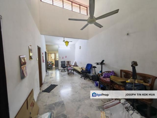House for sale in Country Heights Damansara, Kuala Lumpur