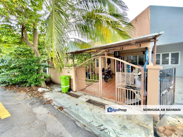 House for sale in Country Heights Damansara, Kuala Lumpur