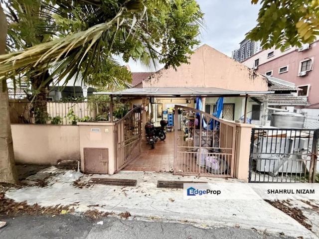 House for sale in Country Heights Damansara, Kuala Lumpur