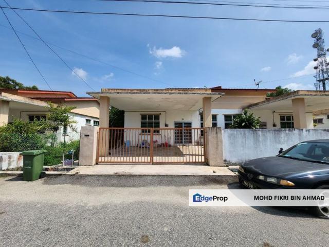 House for sale in Pekan