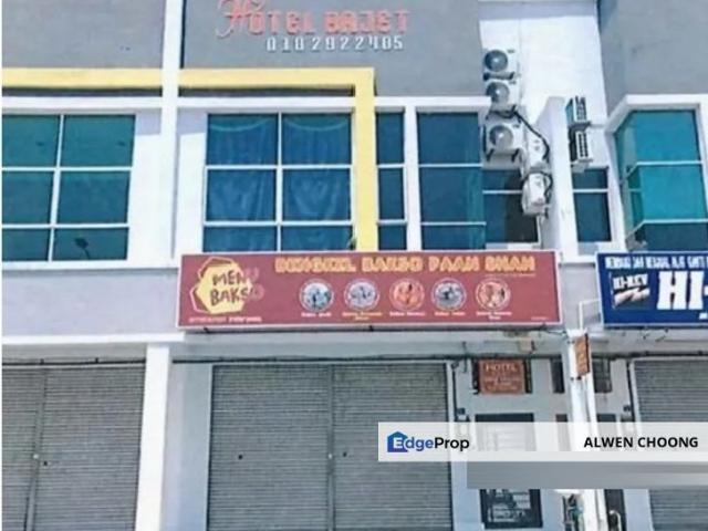 Shop for sale in Malaka