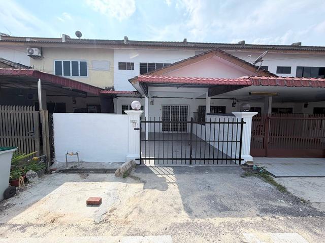 Terraced House for sale in Tangkak, Johor