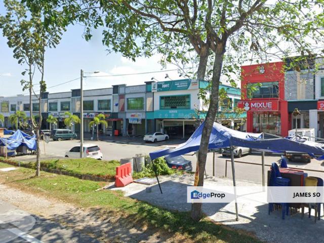 Shop for rent in Malaka