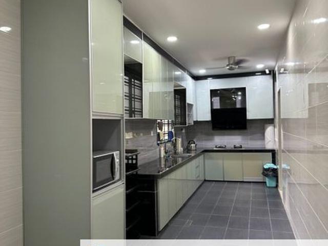 House for sale in Malaka