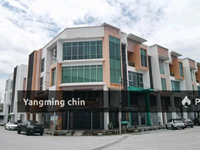 Shop Office for sale in Majlis Bandaraya Ipoh, Kinta