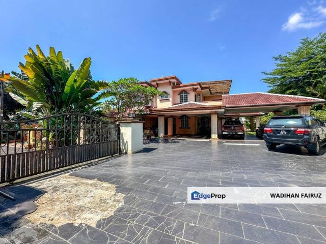 House for sale in Country Heights Damansara, Kuala Lumpur
