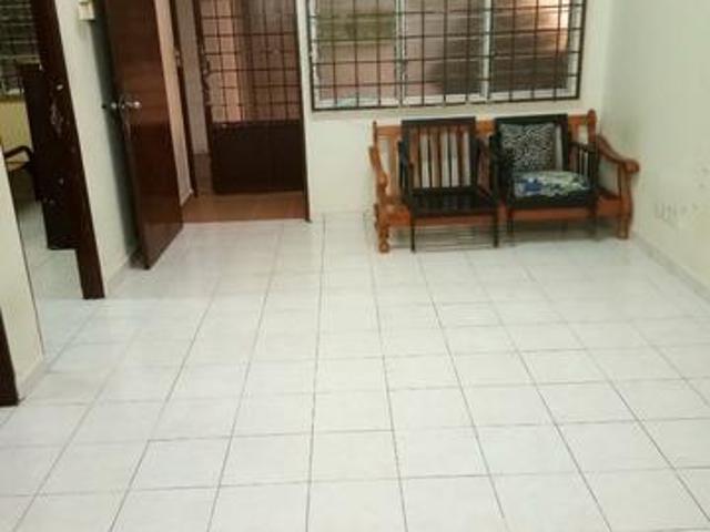 Apartment for sale in Malaka