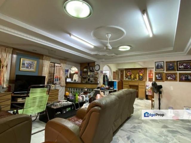 House for sale in Puchong, Majlis Bandaraya Subang Jaya