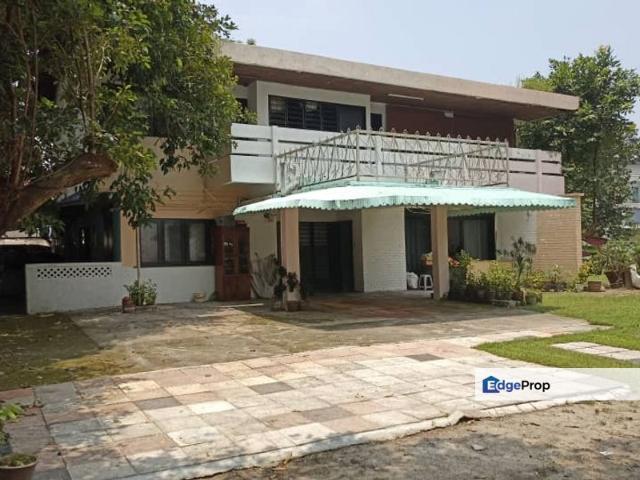 House for sale in Country Heights Damansara, Kuala Lumpur