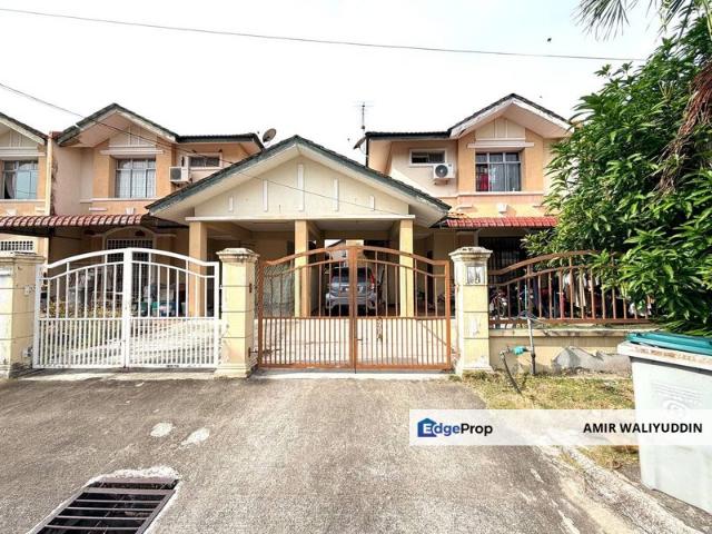 House for sale in Malaka