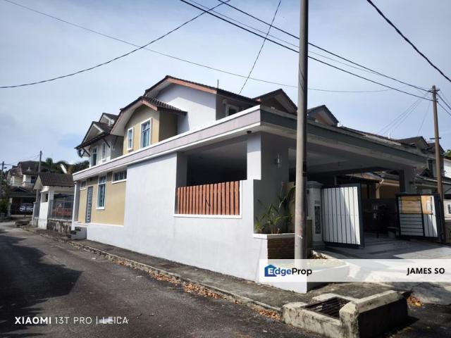 House for sale in Malaka