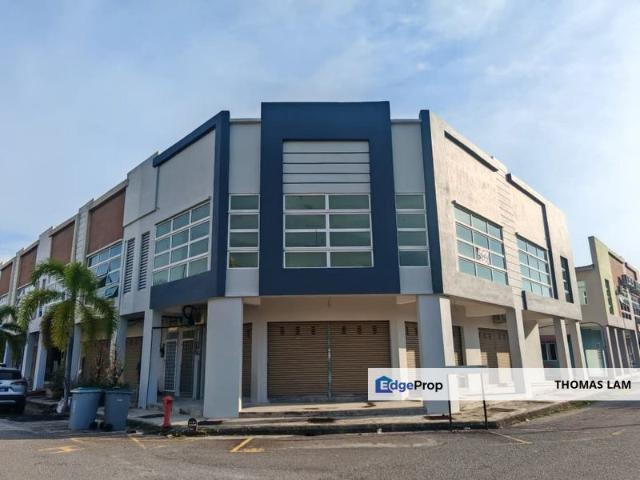 Shop for rent in Malaka