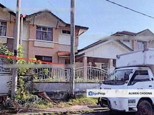 House for sale in Malaka
