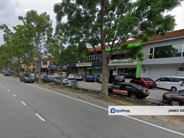 Shop for rent in Malaka