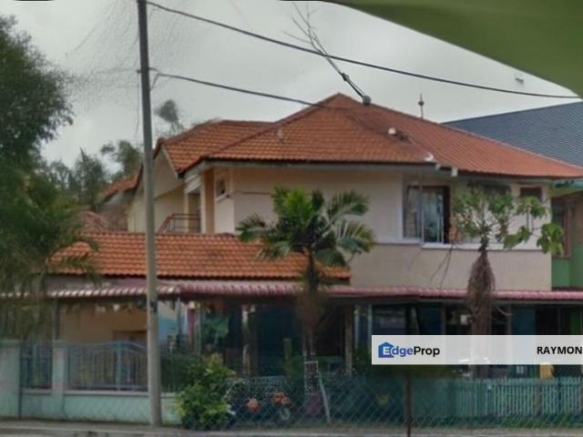 House for sale in Malaka