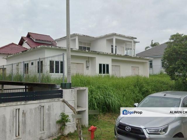 House for sale in Malaka