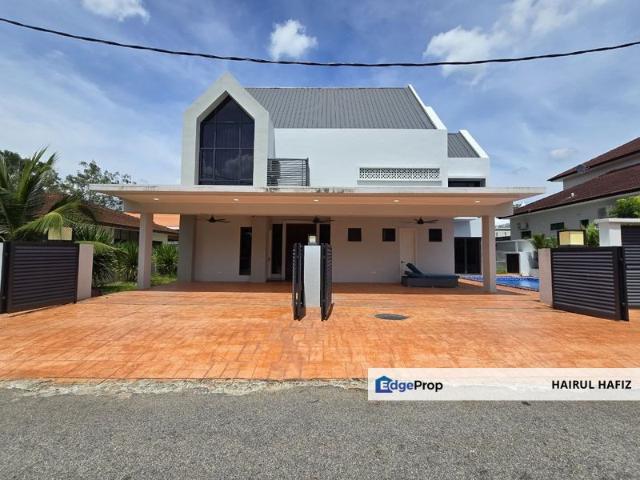House for sale in Malaka