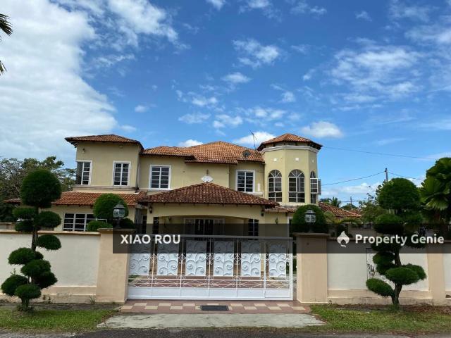 Residential House for sale in Malaka