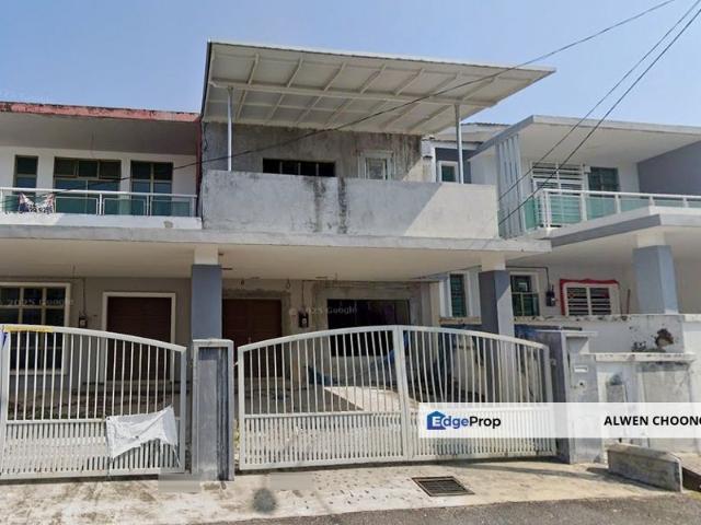 House for sale in Malaka